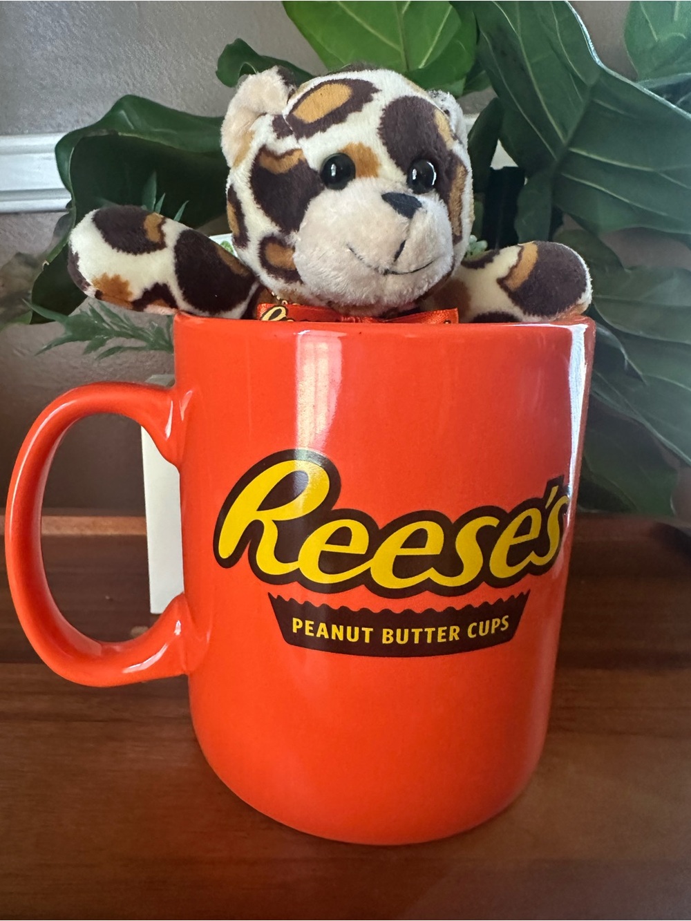 New) Reese's Peanut Butter Cups Mug (32 oz.) Collection